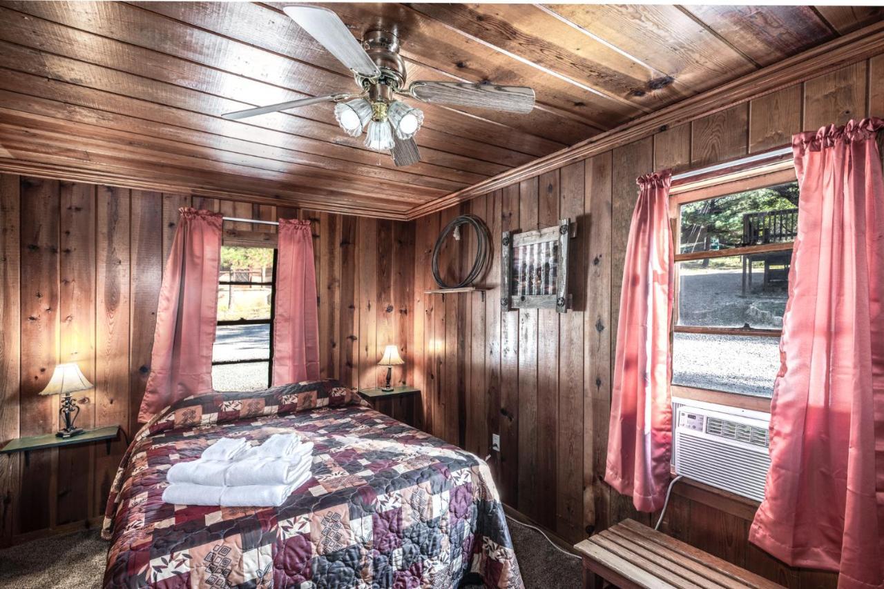 Apache Village 7, Queen Bed, Midtown, Sleeps 2 Ruidoso Extérieur photo